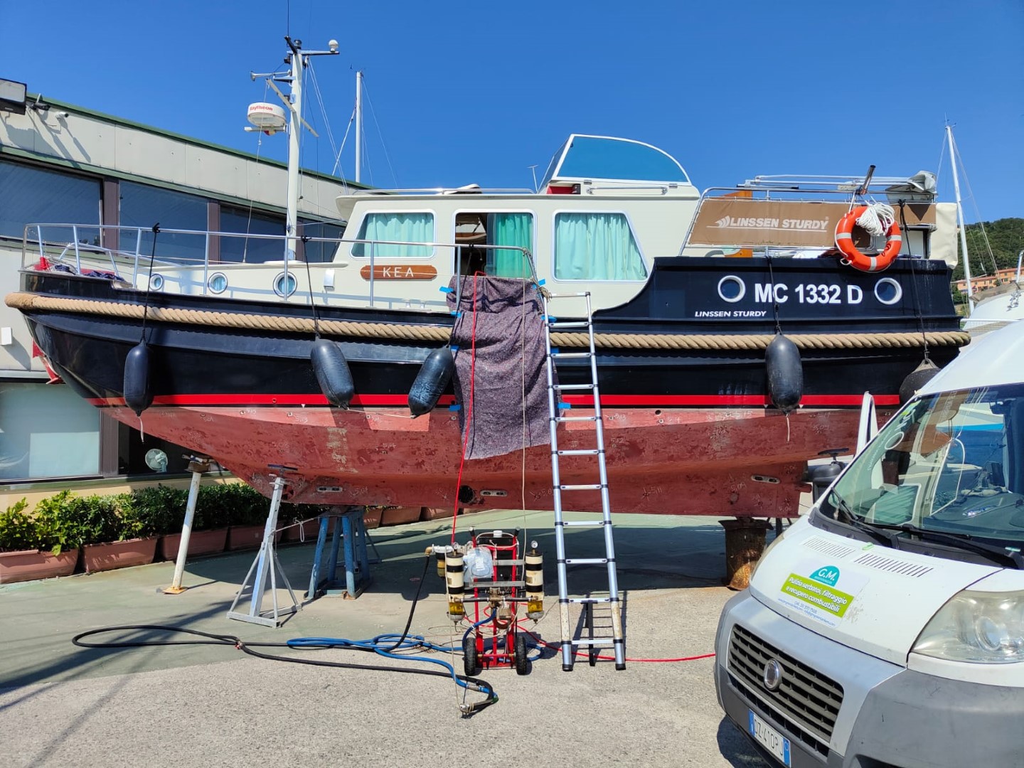 Pulizia serbatoi presso cantiere Valdettaro Portovenere